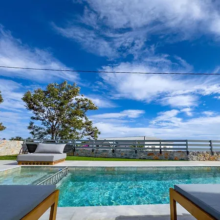 Gianna's Panoramic Seaview Twin With Pool 2 וילה